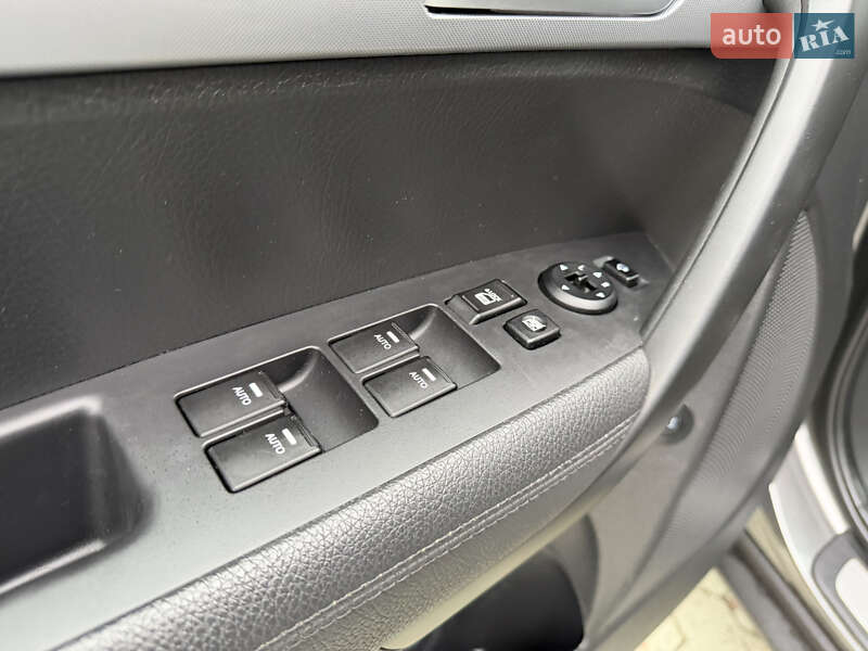 Внедорожник / Кроссовер Kia Sorento 2014 в Дубно фото 55 Внедорожник / Кроссовер Kia Sorento 2014 в Дубно