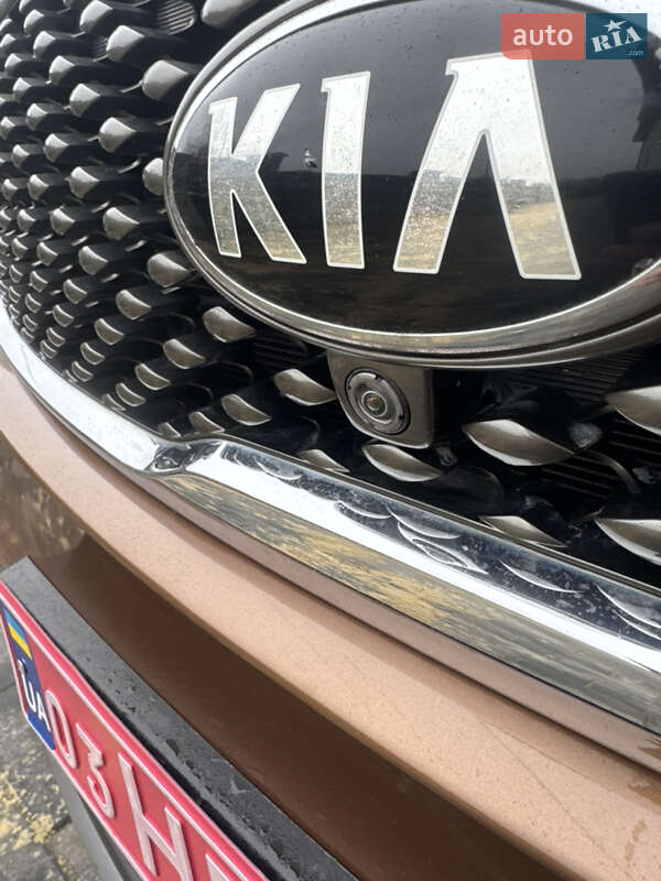 Позашляховик / Кросовер Kia Sorento 2015 в Рівному