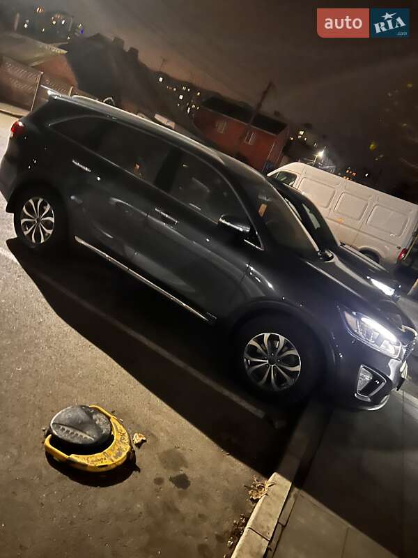 Внедорожник / Кроссовер Kia Sorento 2016 в Виннице фото 2 Внедорожник / Кроссовер Kia Sorento 2016 в Виннице