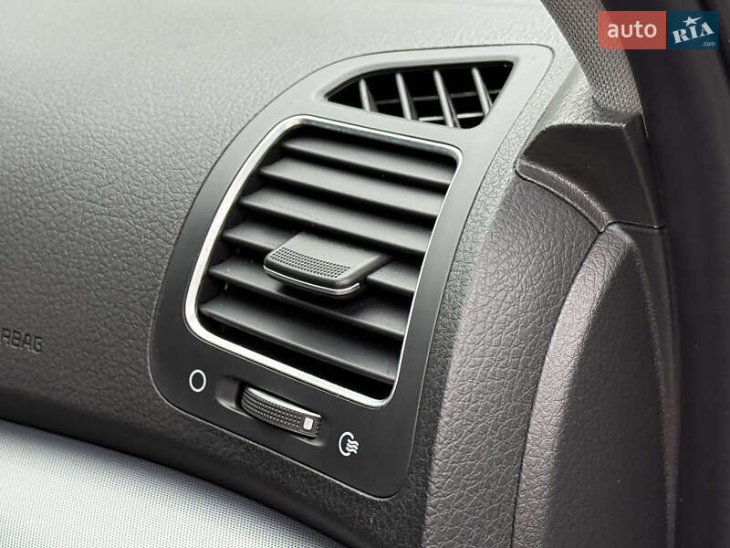 Внедорожник / Кроссовер Kia Sorento 2015 в Ровно фото 56 Внедорожник / Кроссовер Kia Sorento 2015 в Ровно