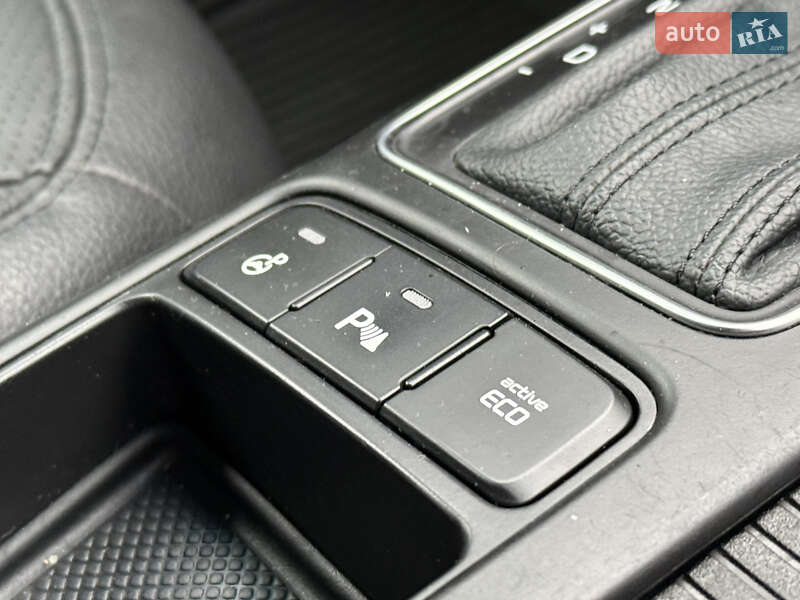 Внедорожник / Кроссовер Kia Sorento 2015 в Ровно фото 61 Внедорожник / Кроссовер Kia Sorento 2015 в Ровно