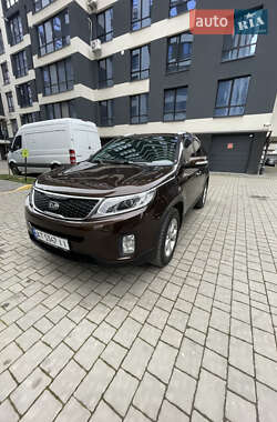 Позашляховик / Кросовер Kia Sorento 2013 в Івано-Франківську
