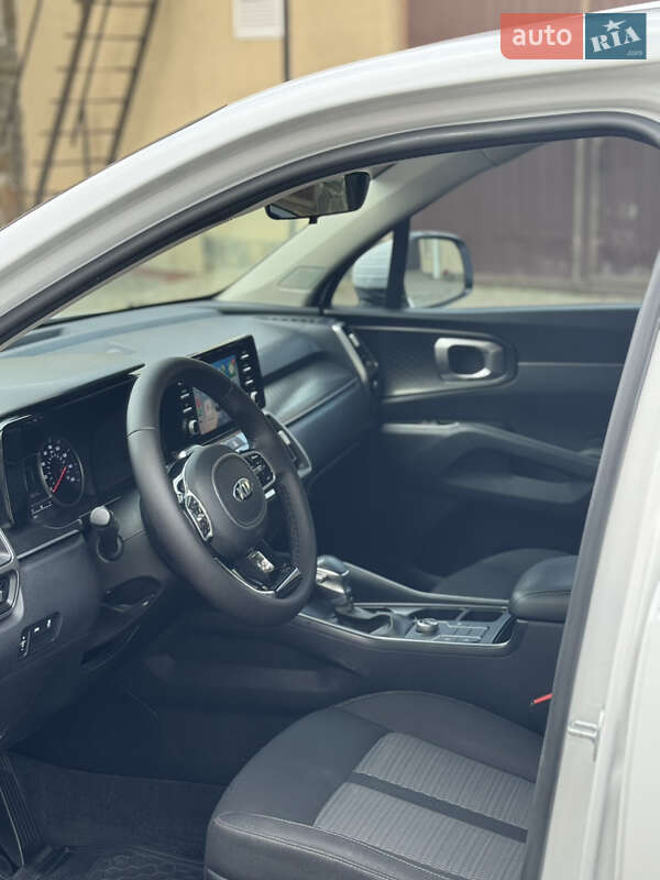 Позашляховик / Кросовер Kia Sorento 2021 в Володимирі