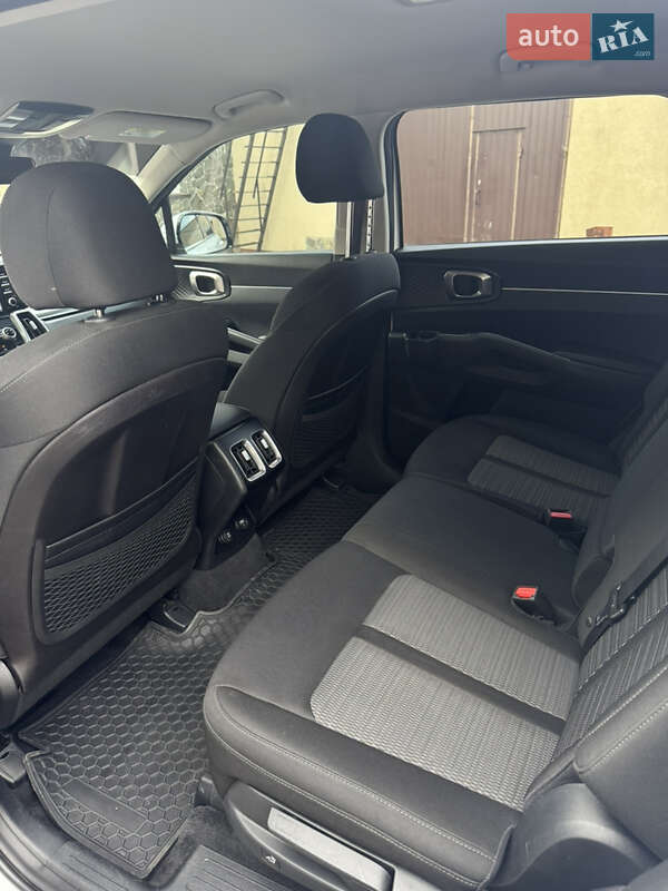 Позашляховик / Кросовер Kia Sorento 2021 в Володимирі