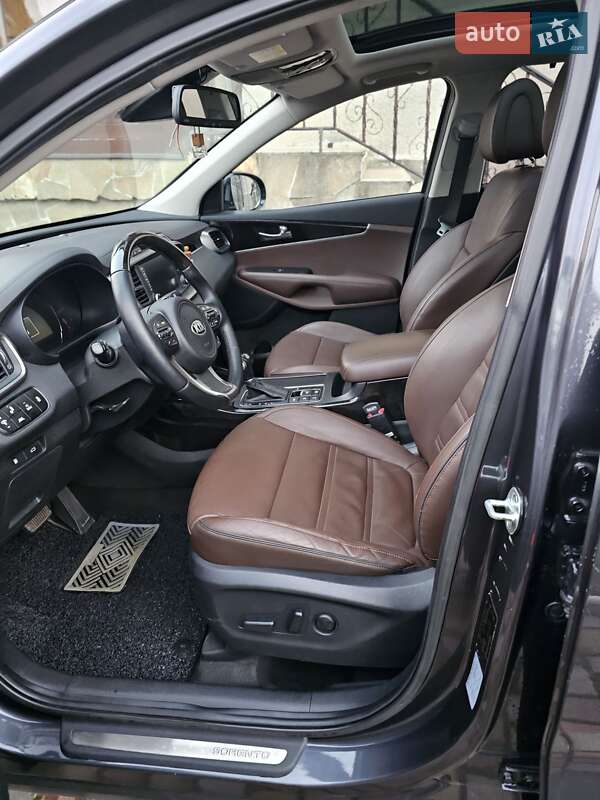 Внедорожник / Кроссовер Kia Sorento 2014 в Остроге