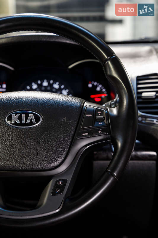 Позашляховик / Кросовер Kia Sorento 2013 в Луцьку