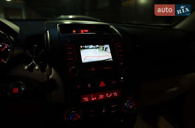 Позашляховик / Кросовер Kia Sorento 2012 в Луцьку