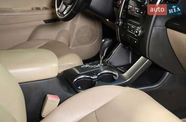 Позашляховик / Кросовер Kia Sorento 2012 в Луцьку