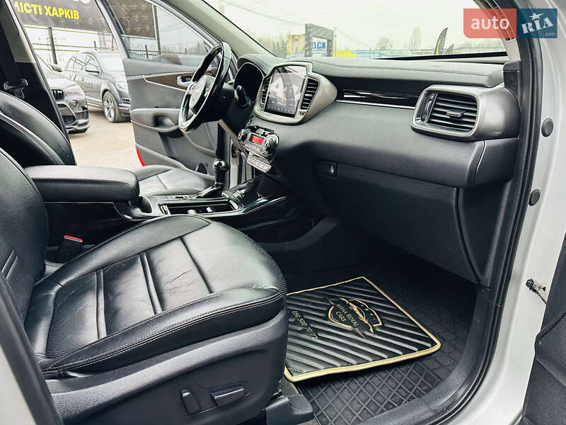 Позашляховик / Кросовер Kia Sorento 2015 в Харкові фото 23 Позашляховик / Кросовер Kia Sorento 2015 в Харкові