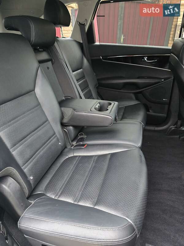 Внедорожник / Кроссовер Kia Sorento 2015 в Запорожье