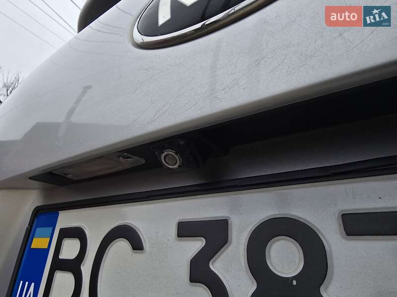 Внедорожник / Кроссовер Kia Sorento 2015 в Запорожье