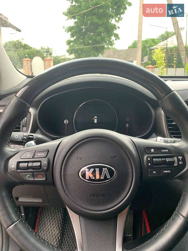 Позашляховик / Кросовер Kia Sorento 2016 в Тернополі