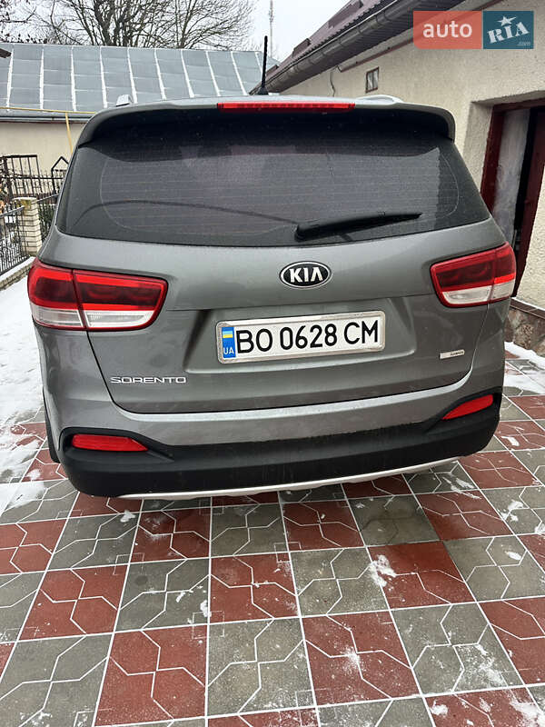 Позашляховик / Кросовер Kia Sorento 2016 в Тернополі