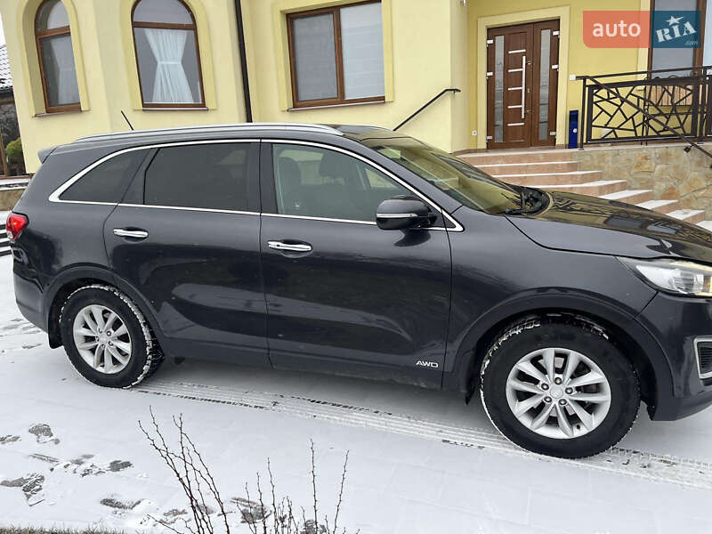 Позашляховик / Кросовер Kia Sorento 2016 в Львові