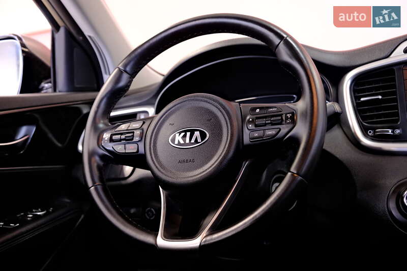Позашляховик / Кросовер Kia Sorento 2017 в Одесі фото 48 Позашляховик / Кросовер Kia Sorento 2017 в Одесі