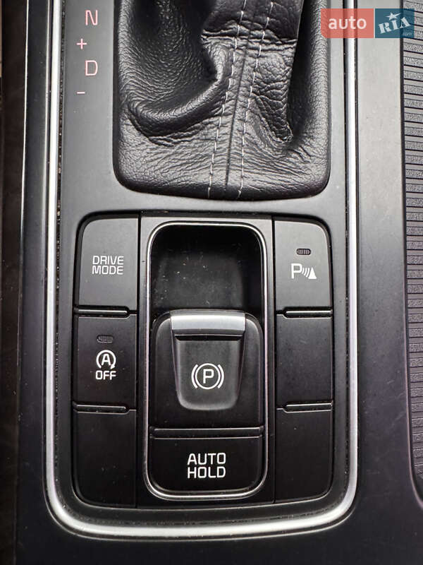 Позашляховик / Кросовер Kia Sorento 2016 в Луцьку