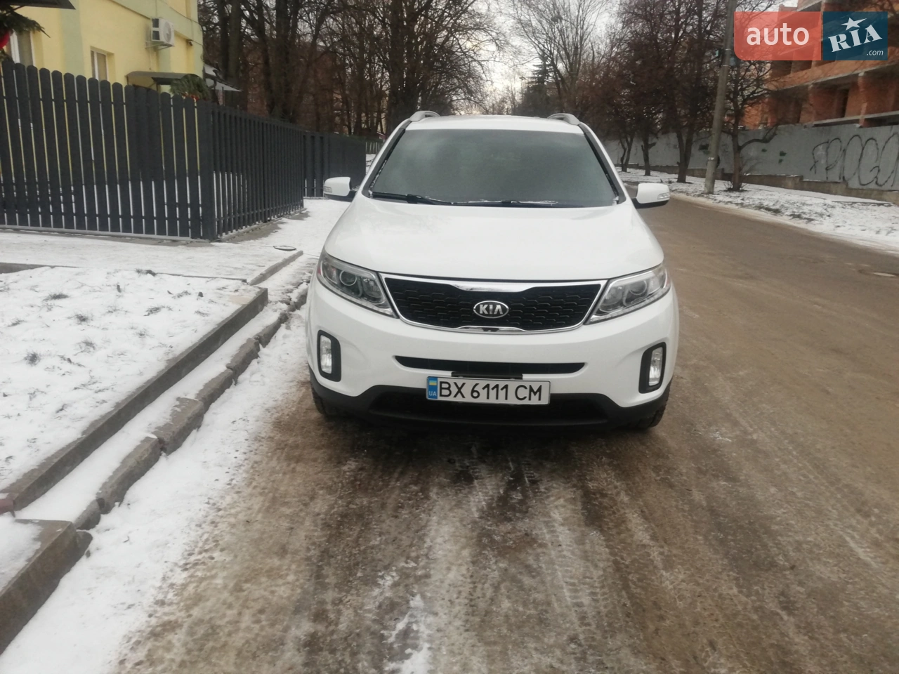 Автомобіль 2014р.2.4.бензин.Я перший власник. Авто пригнане 5 років назад. Усі дефекти по кузову професійно виправлені. Ходова. Мотор все добре. Кожна кнопка, кожна функція працює. Сів і поїхав. Резина гарна. Масло поміняв. Колодки нові. Кого цікаве телефонуйте. 