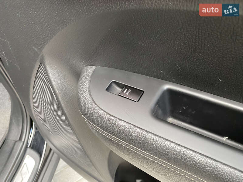 Внедорожник / Кроссовер Kia Sorento 2011 в Дрогобыче фото 39 Внедорожник / Кроссовер Kia Sorento 2011 в Дрогобыче