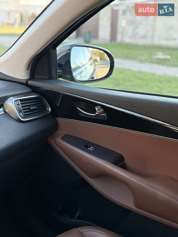 Внедорожник / Кроссовер Kia Sorento 2017 в Одессе фото 45 Внедорожник / Кроссовер Kia Sorento 2017 в Одессе