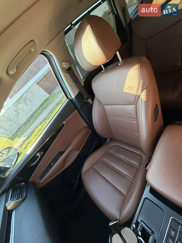Внедорожник / Кроссовер Kia Sorento 2017 в Одессе фото 50 Внедорожник / Кроссовер Kia Sorento 2017 в Одессе
