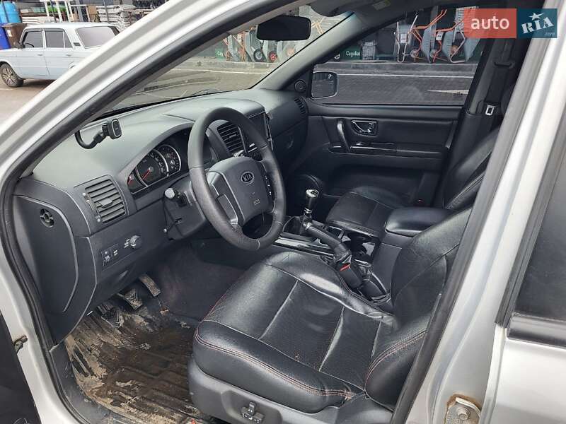 Позашляховик / Кросовер Kia Sorento 2006 в Первомайську