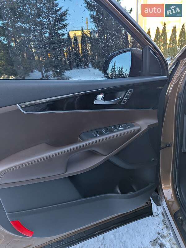 Позашляховик / Кросовер Kia Sorento 2015 в Тернополі