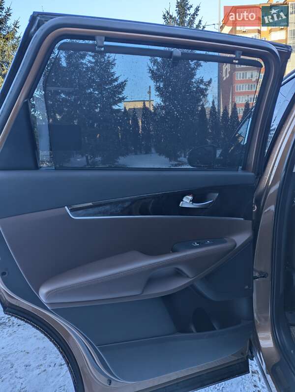 Позашляховик / Кросовер Kia Sorento 2015 в Тернополі