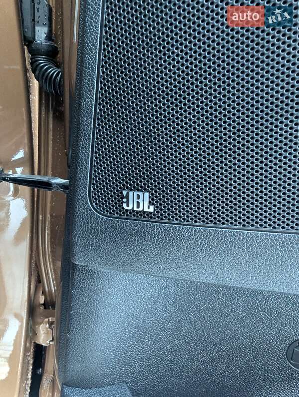 Позашляховик / Кросовер Kia Sorento 2015 в Тернополі