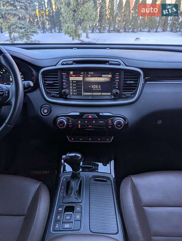 Позашляховик / Кросовер Kia Sorento 2015 в Тернополі