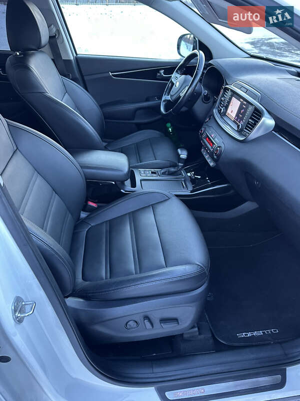 Внедорожник / Кроссовер Kia Sorento 2020 в Луцке