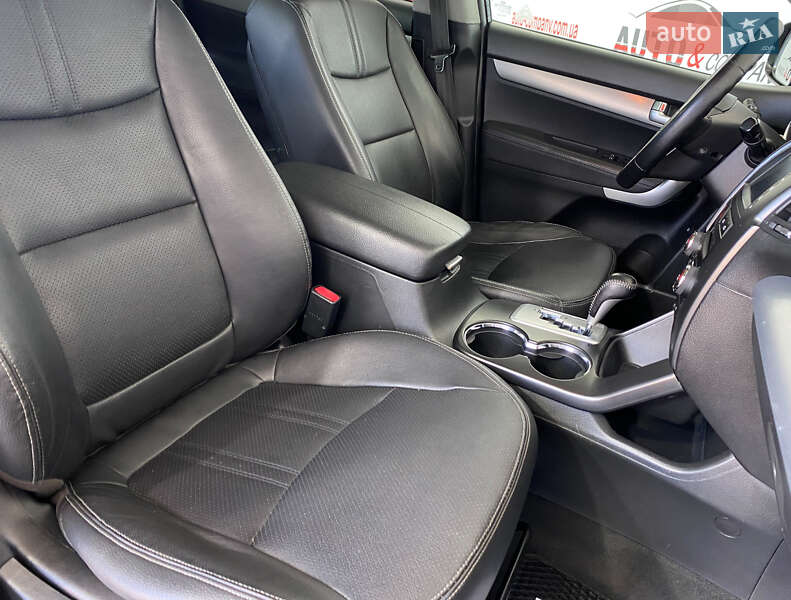 Внедорожник / Кроссовер Kia Sorento 2012 в Львове фото 19 Внедорожник / Кроссовер Kia Sorento 2012 в Львове