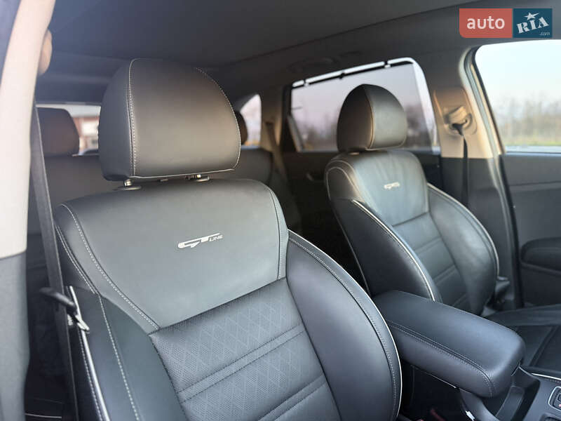 Позашляховик / Кросовер Kia Sorento 2016 в Луцьку фото 44 Позашляховик / Кросовер Kia Sorento 2016 в Луцьку