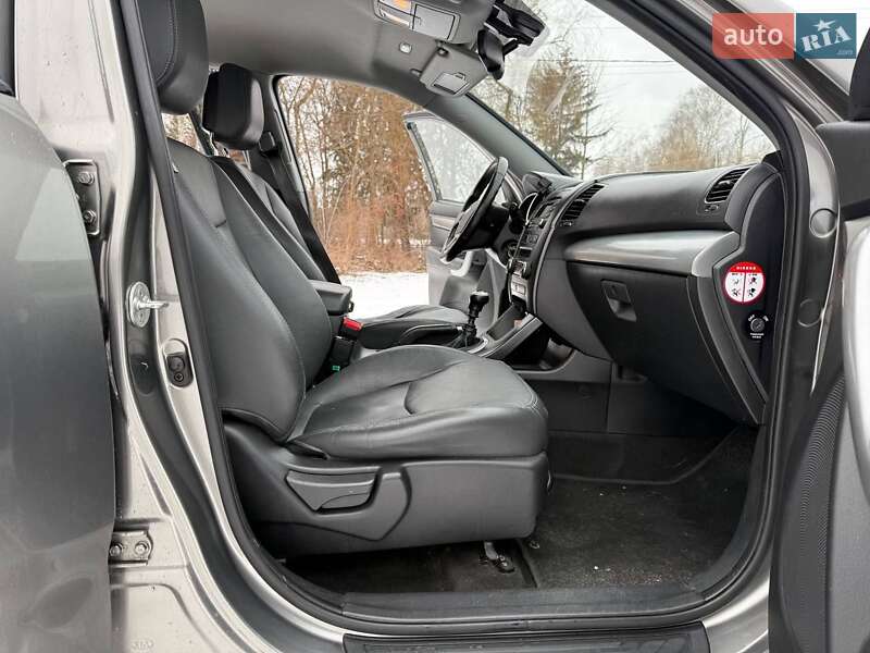 Позашляховик / Кросовер Kia Sorento 2010 в Звягелі