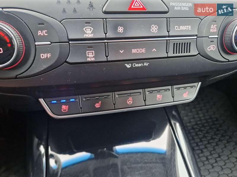 Внедорожник / Кроссовер Kia Sorento 2016 в Виннице