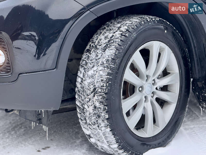 Внедорожник / Кроссовер Kia Sorento 2009 в Межгорье