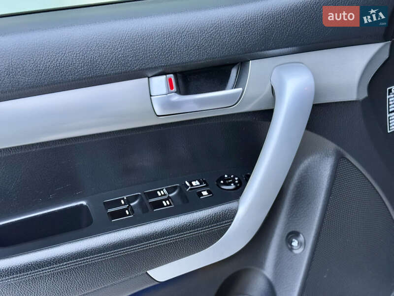 Внедорожник / Кроссовер Kia Sorento 2009 в Межгорье