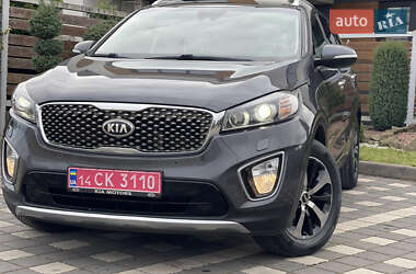 Внедорожник / Кроссовер Kia Sorento 2017 в Стрые
