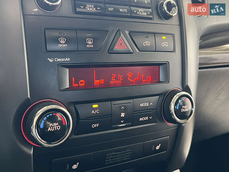 Внедорожник / Кроссовер Kia Sorento 2010 в Дрогобыче