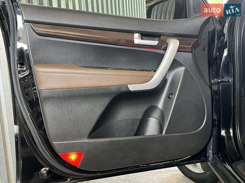 Внедорожник / Кроссовер Kia Sorento 2010 в Дрогобыче