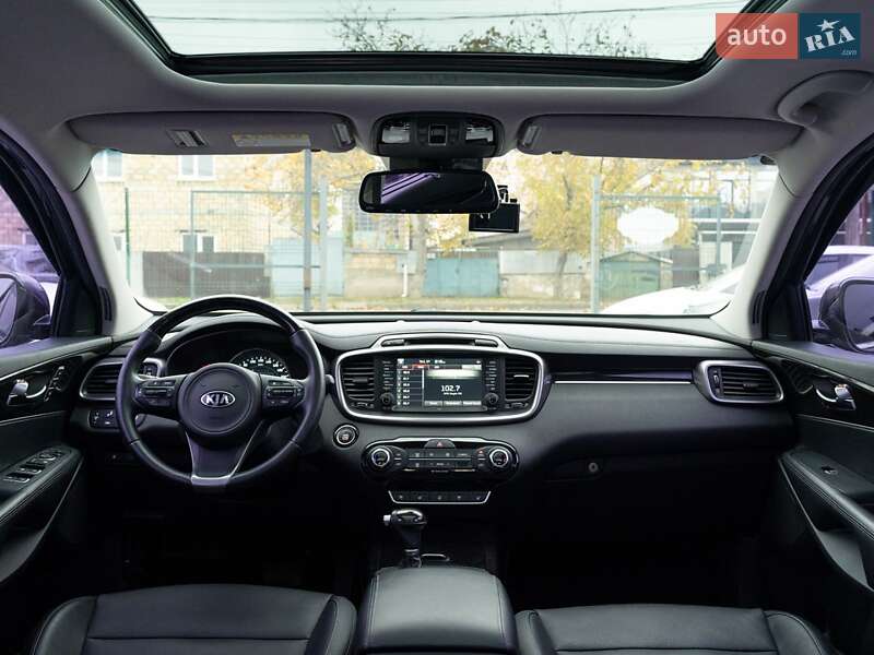 Внедорожник / Кроссовер Kia Sorento 2015 в Краснограде