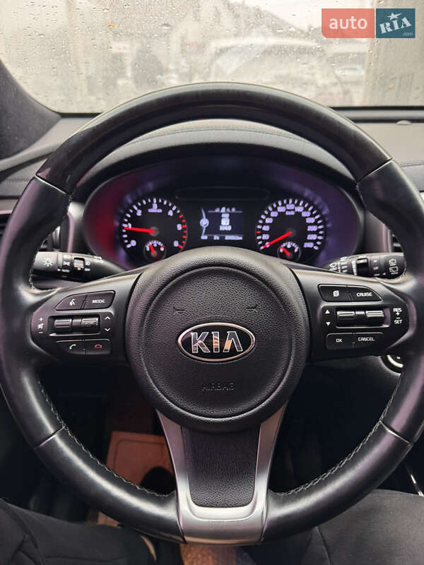 Внедорожник / Кроссовер Kia Sorento 2016 в Луцке