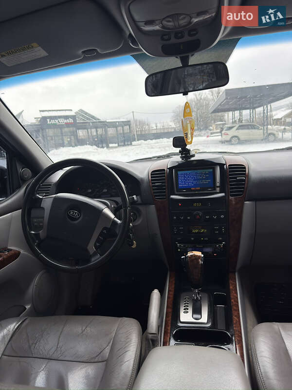 Внедорожник / Кроссовер Kia Sorento 2004 в Черновцах