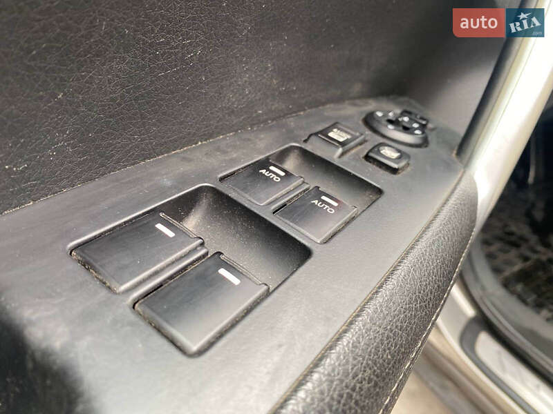 Внедорожник / Кроссовер Kia Sorento 2009 в Львове фото 10 Внедорожник / Кроссовер Kia Sorento 2009 в Львове