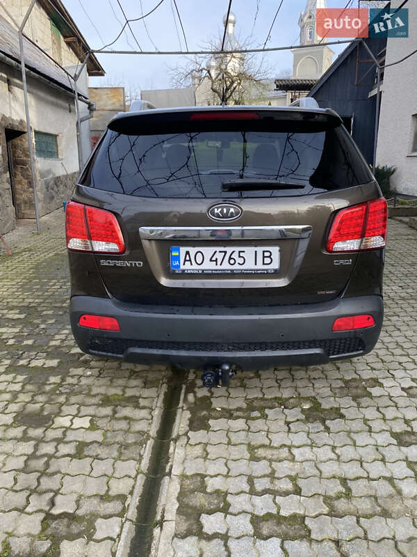 Внедорожник / Кроссовер Kia Sorento 2010 в Хусте