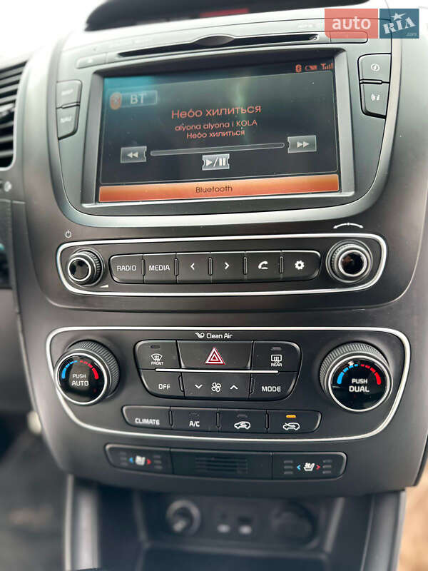 Внедорожник / Кроссовер Kia Sorento 2013 в Луцке