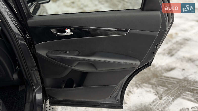 Внедорожник / Кроссовер Kia Sorento 2015 в Луцке фото 41 Внедорожник / Кроссовер Kia Sorento 2015 в Луцке