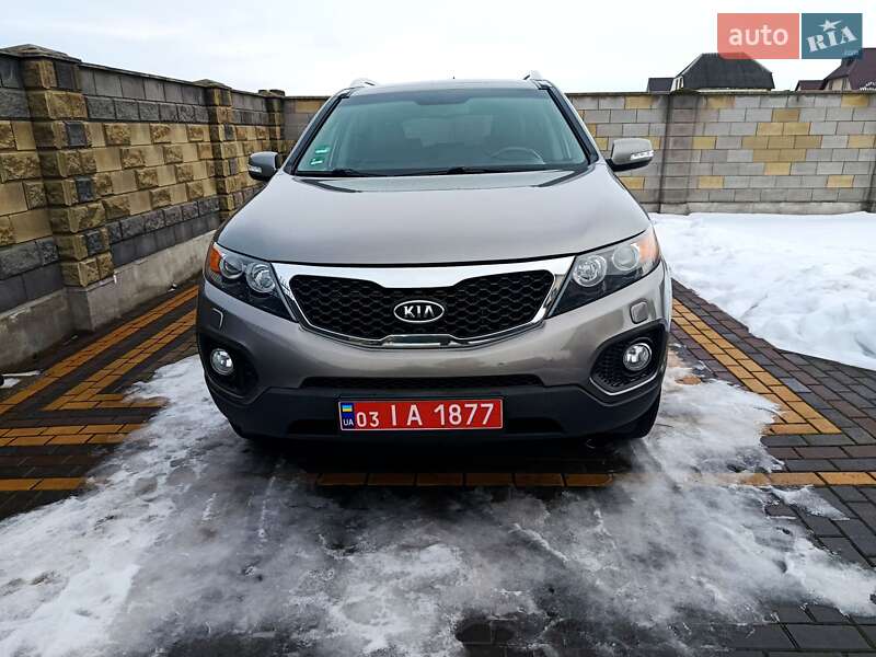 Внедорожник / Кроссовер Kia Sorento 2011 в Луцке