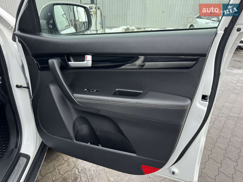 Внедорожник / Кроссовер Kia Sorento 2014 в Луцке