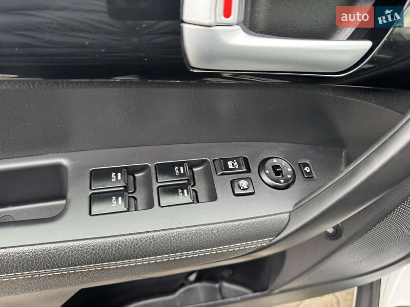 Внедорожник / Кроссовер Kia Sorento 2014 в Луцке