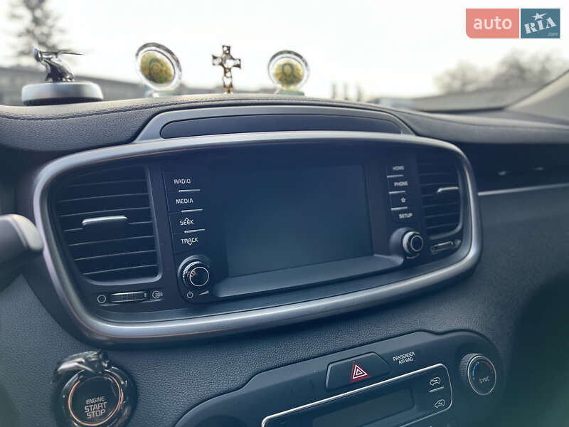 Внедорожник / Кроссовер Kia Sorento 2017 в Луцке